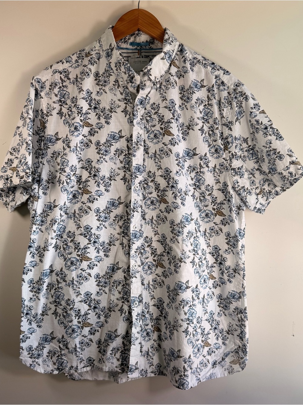 Cactus Man Ricky Singh Short-Sleeve Floral Button-Down Shirt XL
